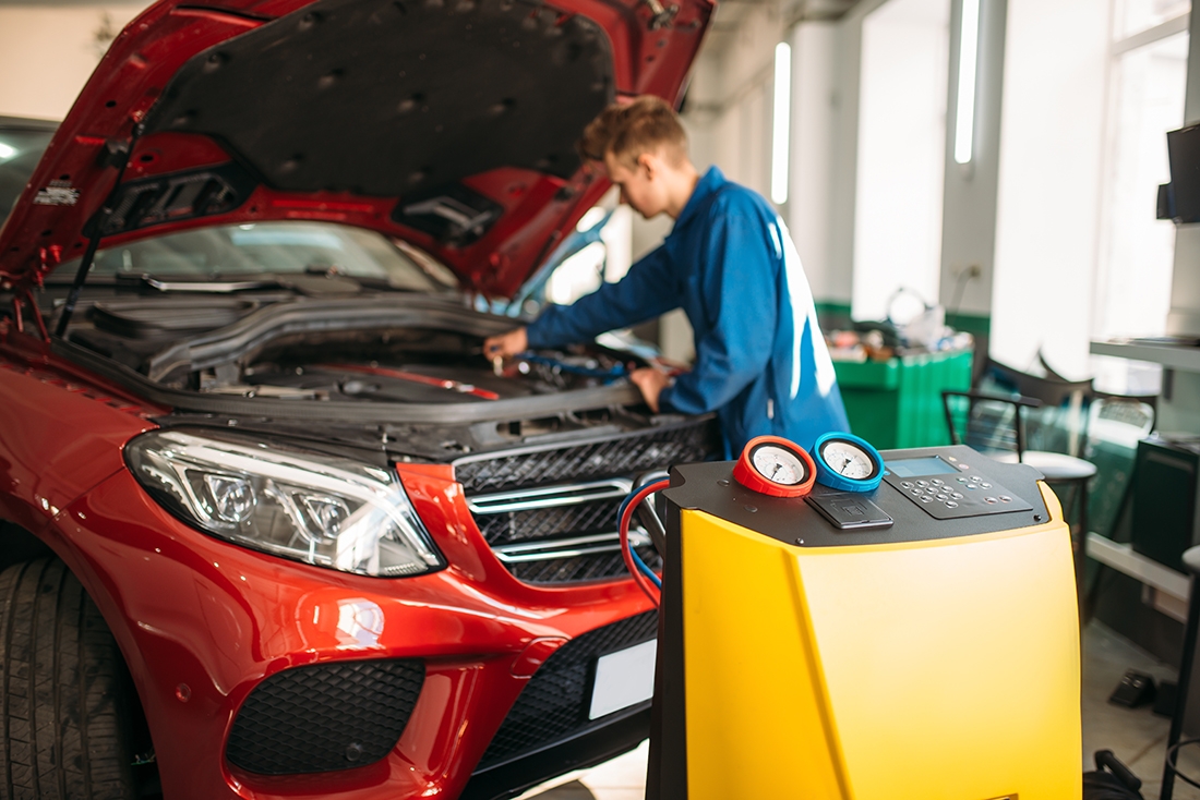 6 Things to Have Your Technician Check to Keep Your Vehicle’s AC In Tip Top Shape